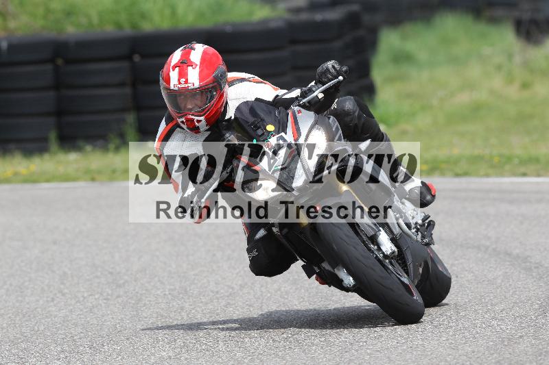 /Archiv-2025/10 23.04.2025 Cornu Master School ADR/rot-rouge/24